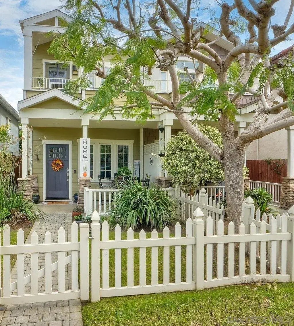 753 D Avenue, Coronado