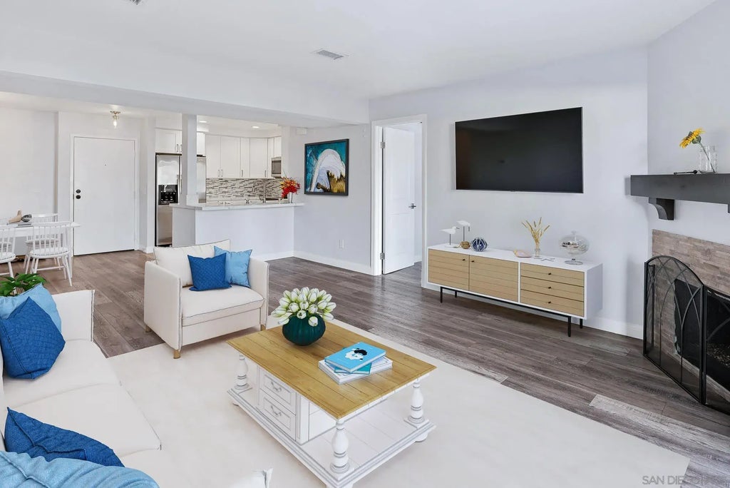 6877 Caminito Mundo 46, SAN CARLOS