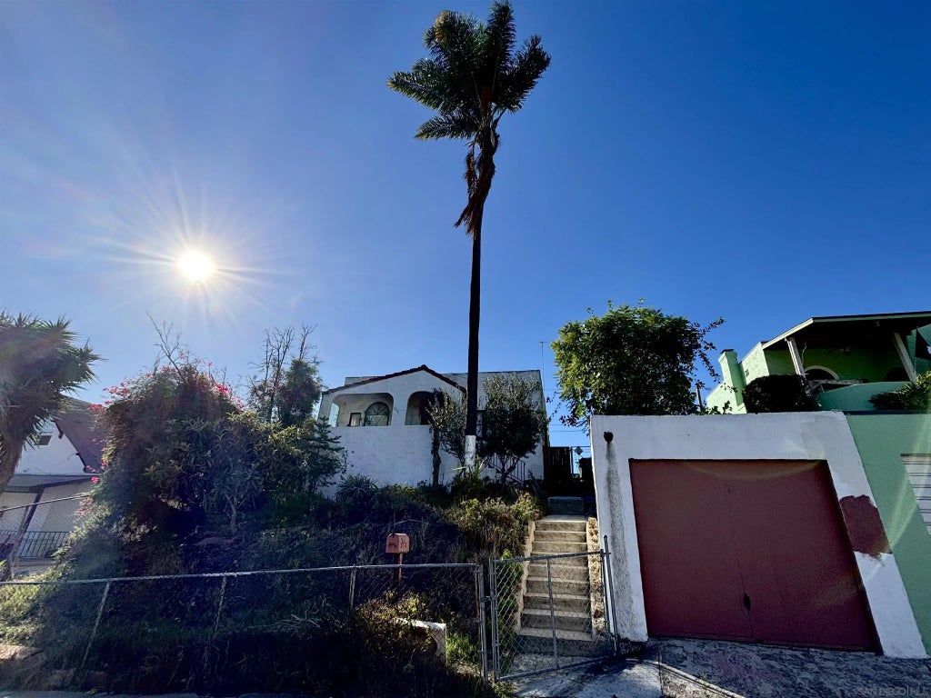 346 Olivewood Ter, LOGAN HEIGHTS