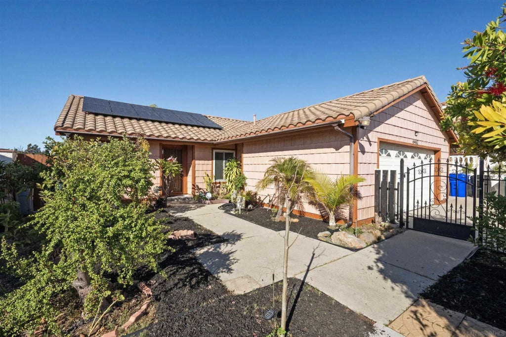 6462 Hauser St, PARADISE HILLS