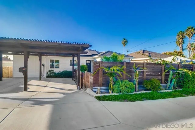 712 Lemon Avenue, Vista