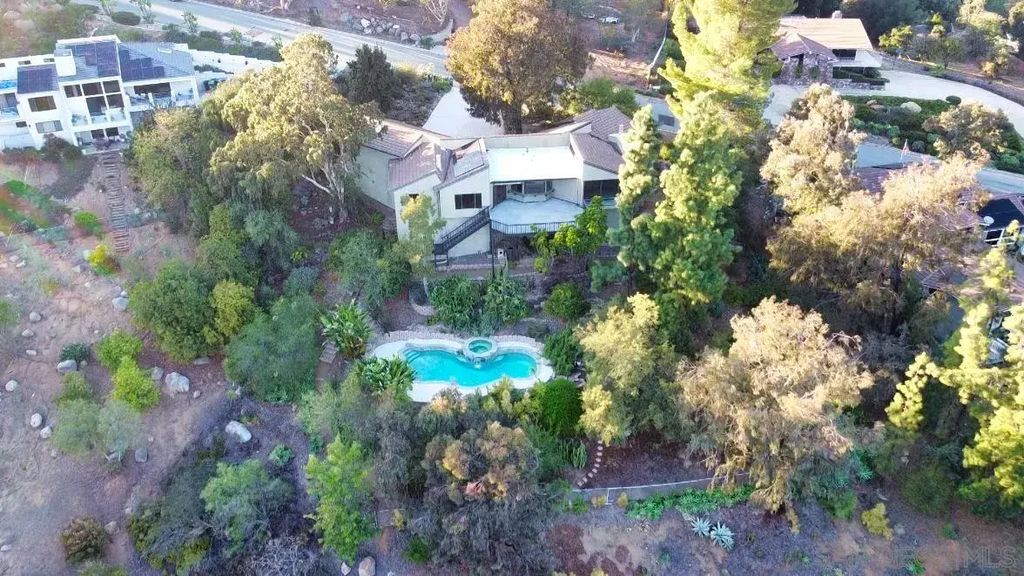 1077 Vista Madera Lane, El Cajon