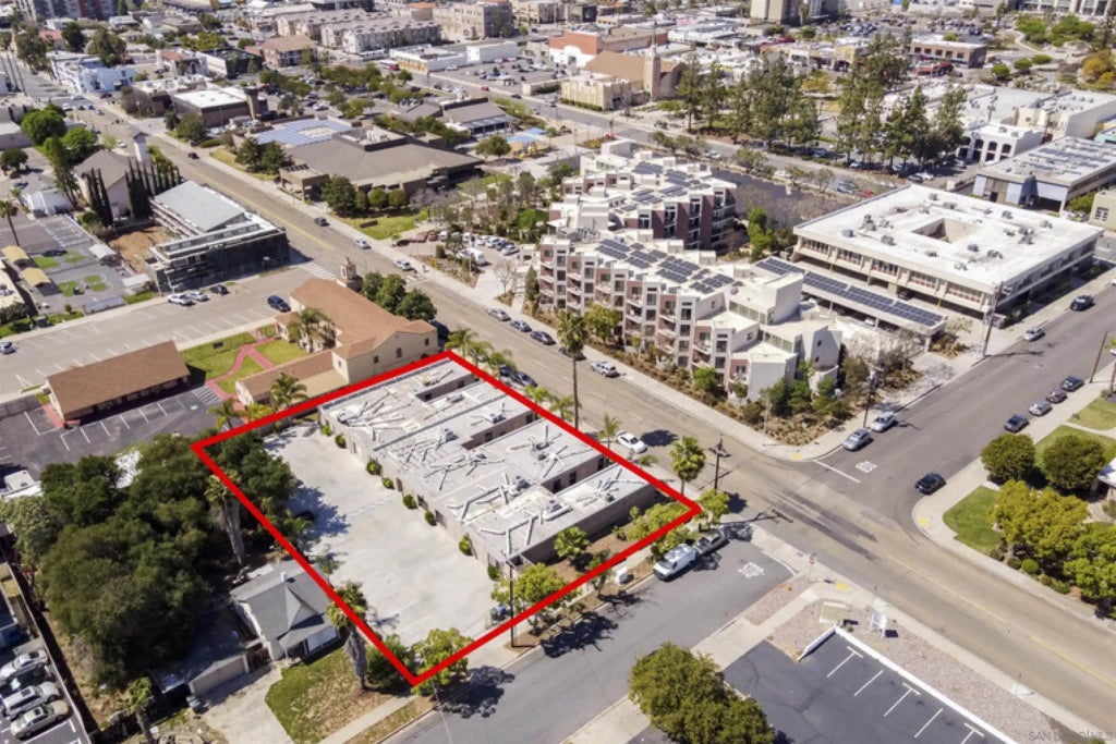 269, 277, 291 E Lexington Ave, El Cajon