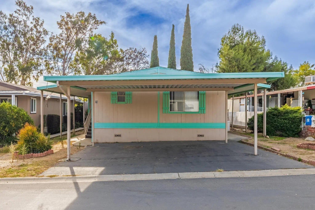 11949 Riverside Dr 38, Lakeside