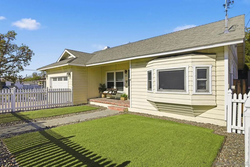 7446 Ohio Place, La Mesa