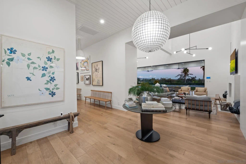 15550 El Camino Real, Rancho Santa Fe