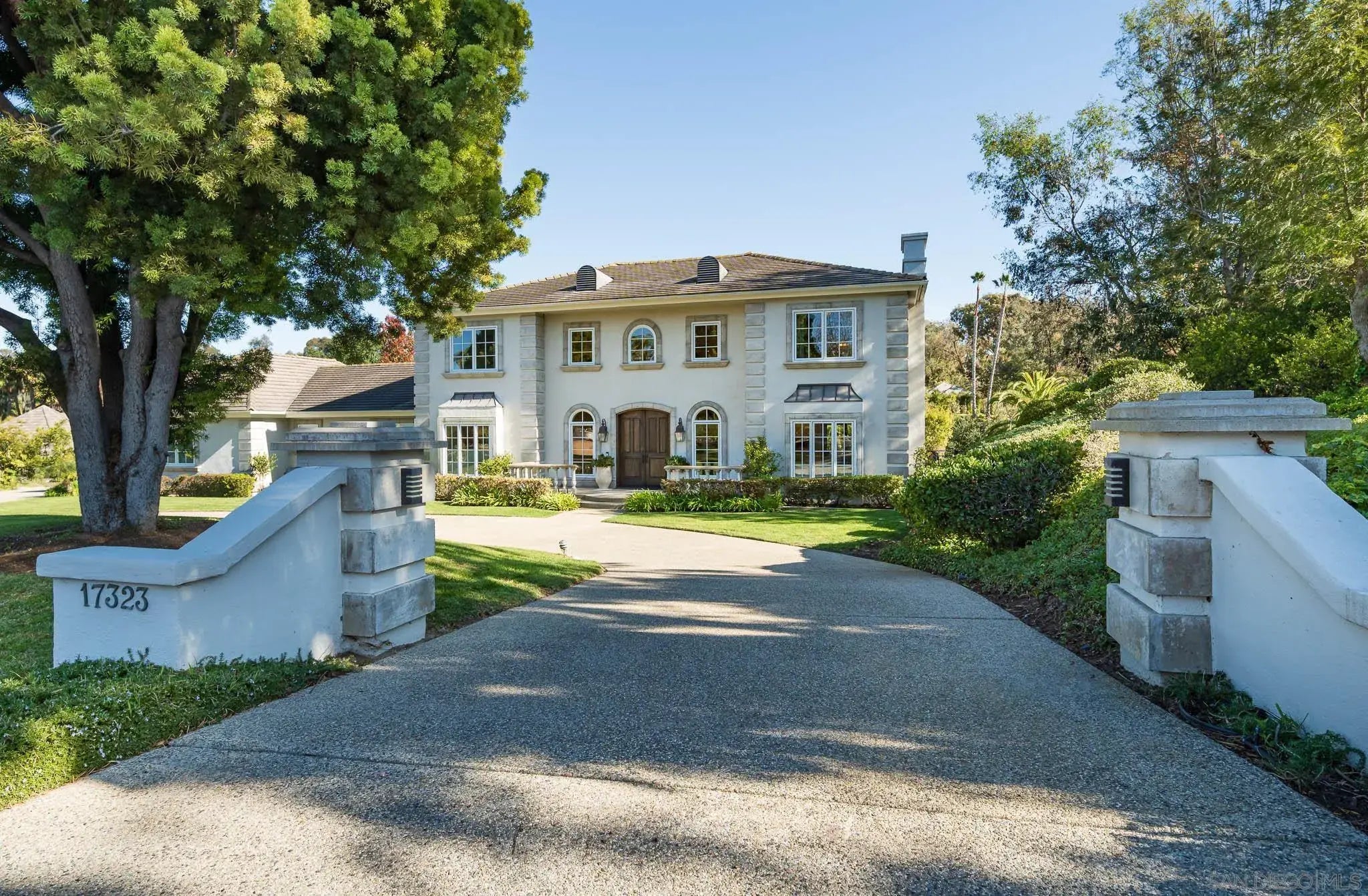 Photo of Listing #250045353