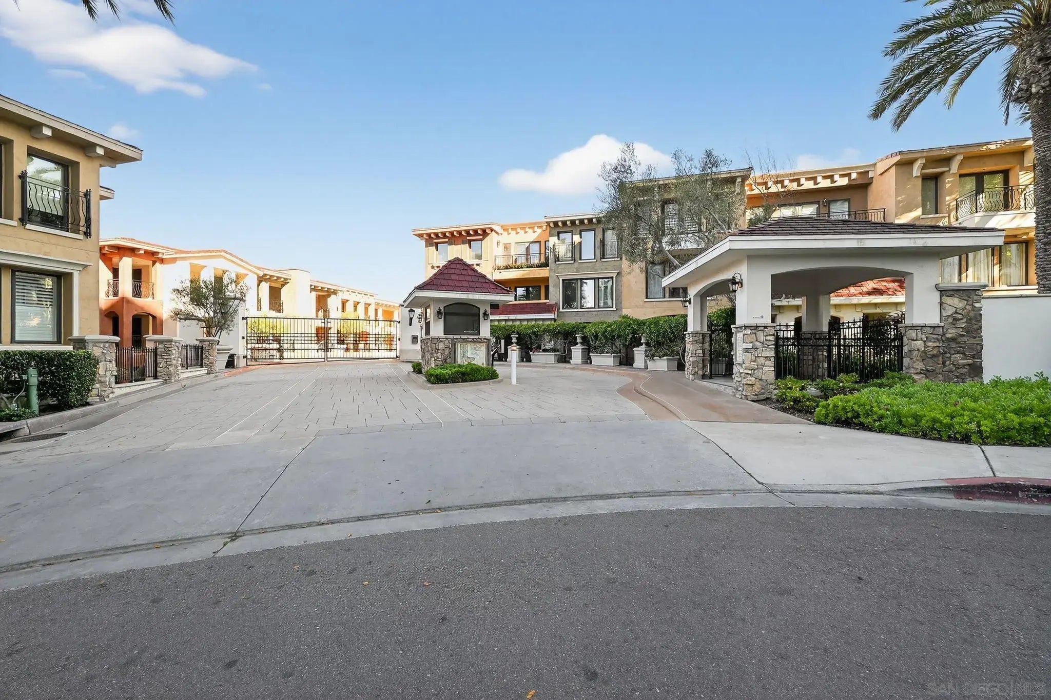 Photo of Listing #250045474