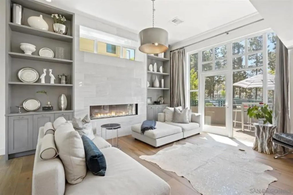 160 W Island Ave, DOWNTOWN