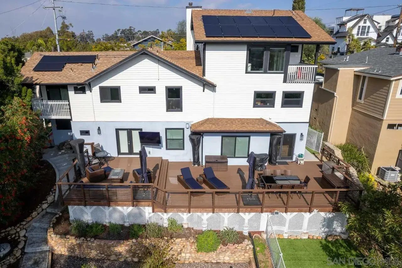 Photo of Listing #250045520