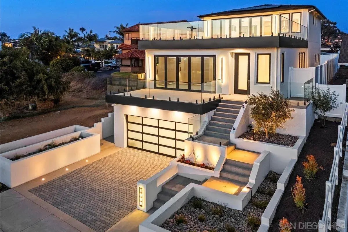 Photo of Listing #250045569