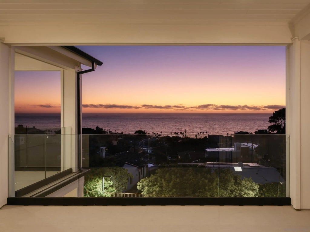 1185 Barcelona Dr, POINT LOMA