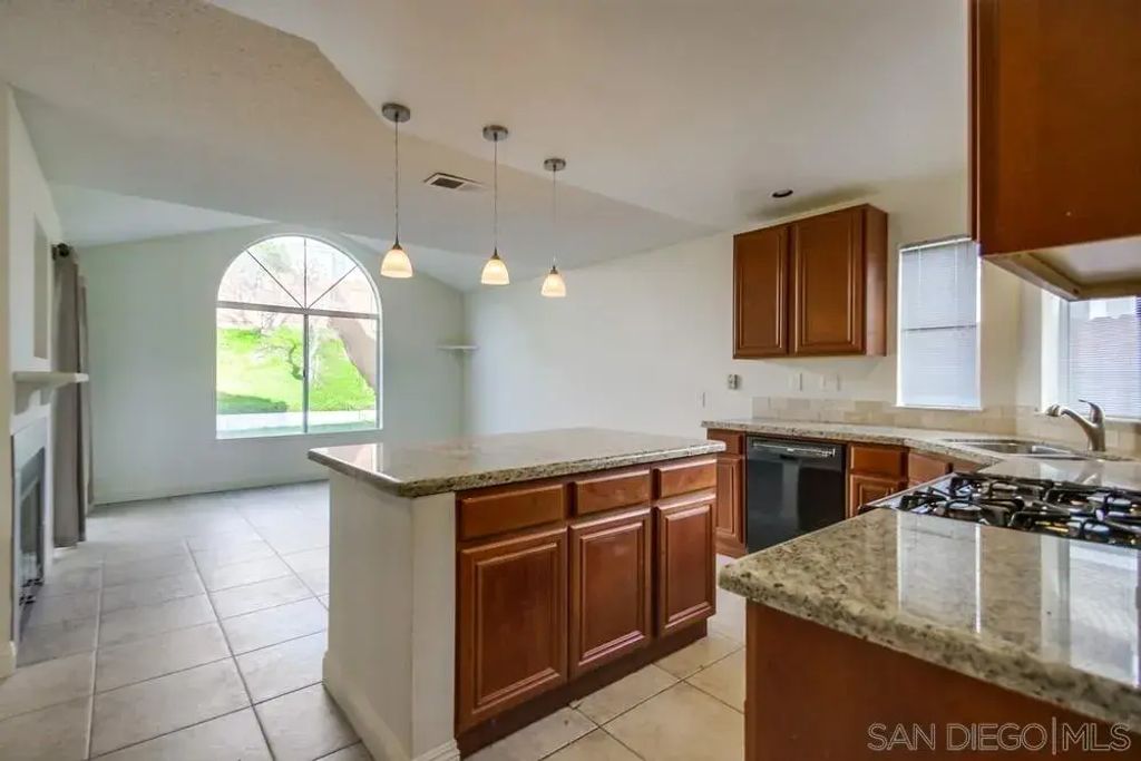 1765 Corte Ventana, Oceanside