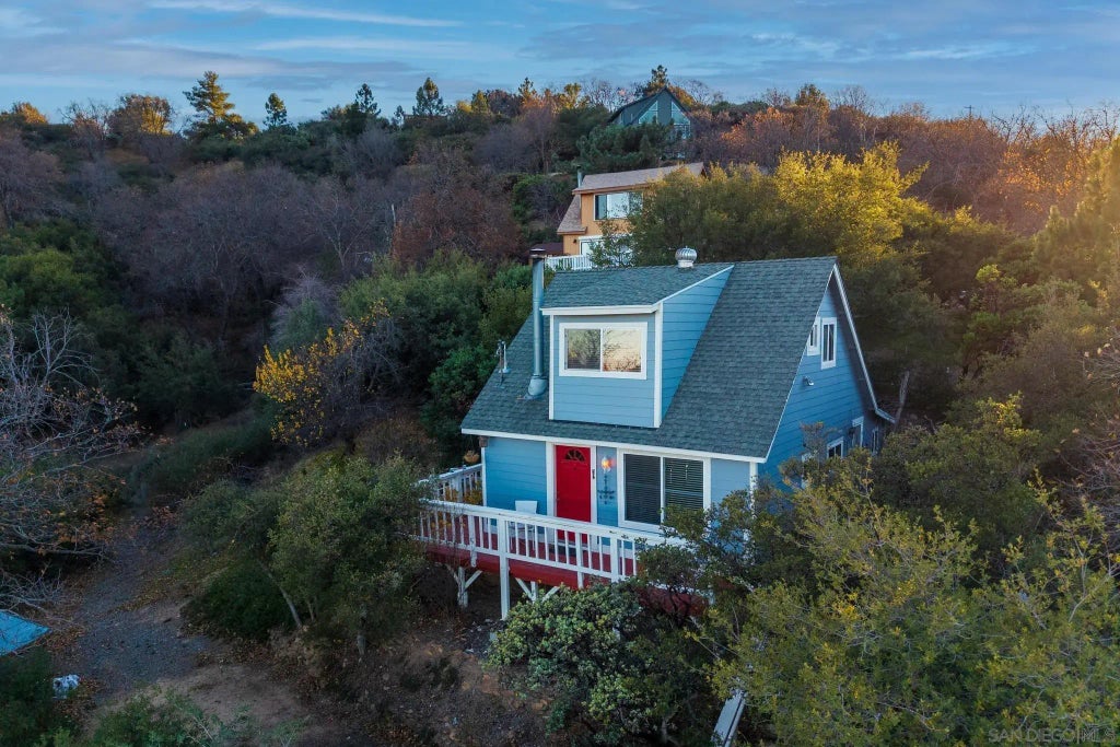 1065 Kenison Dr, Julian