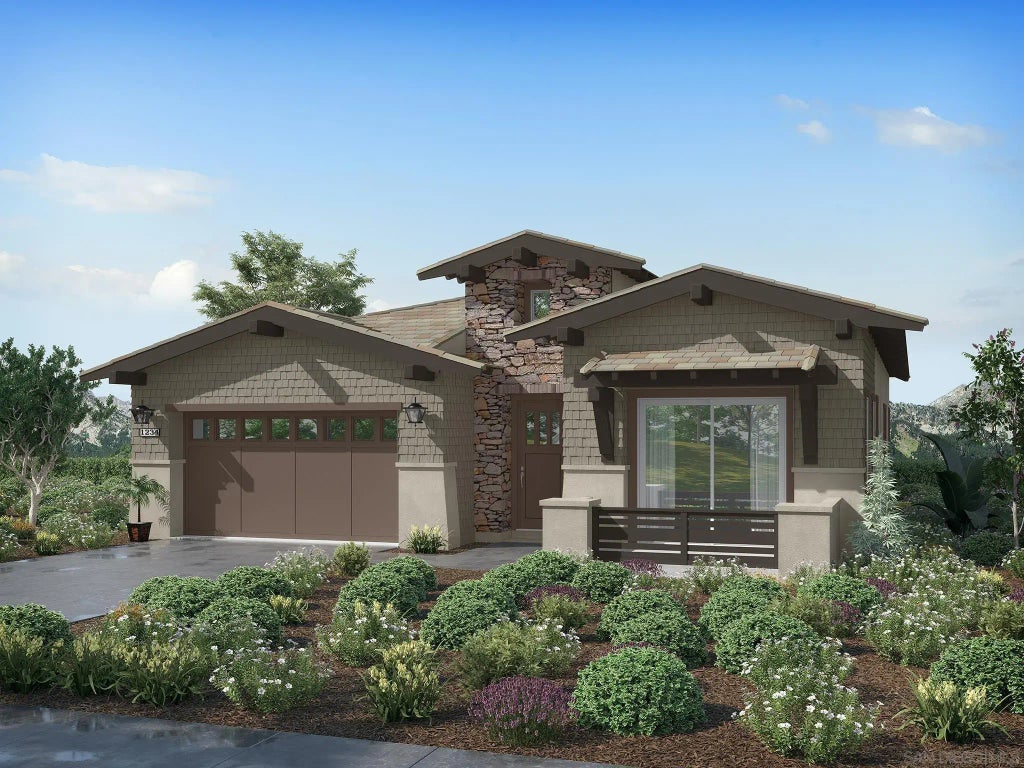 7790 La Mesa Summit Dr, La Mesa