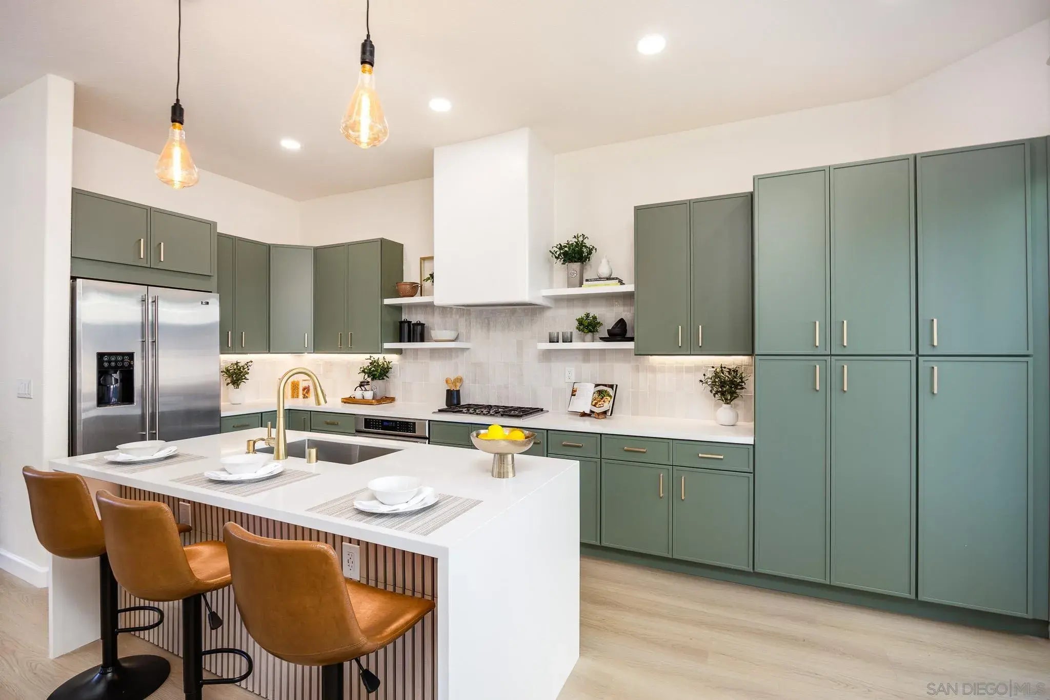 Photo of Listing #250046274