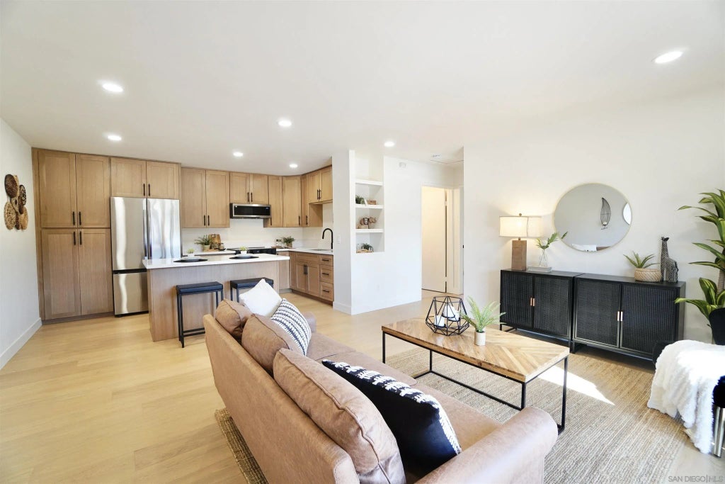 6358 Rancho Mission Road 612, MISSION VALLEY