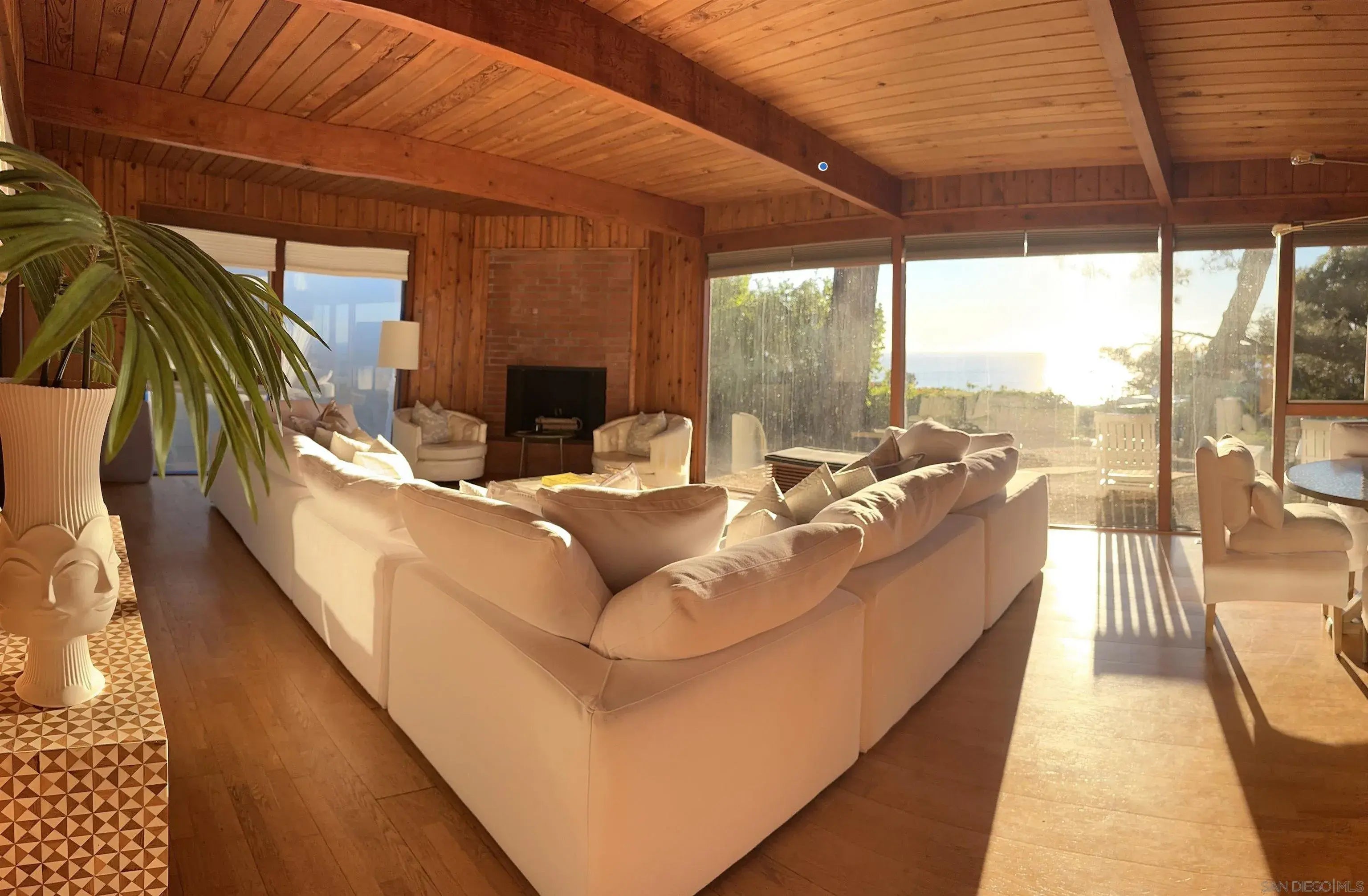 Photo of Listing #260001292