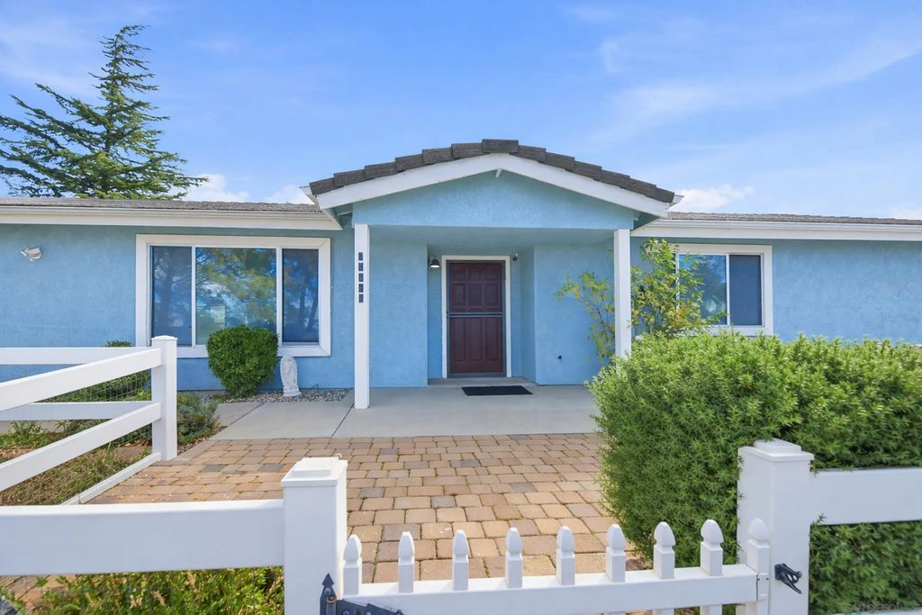 41494 Rolling Hills Drive, Aguanga