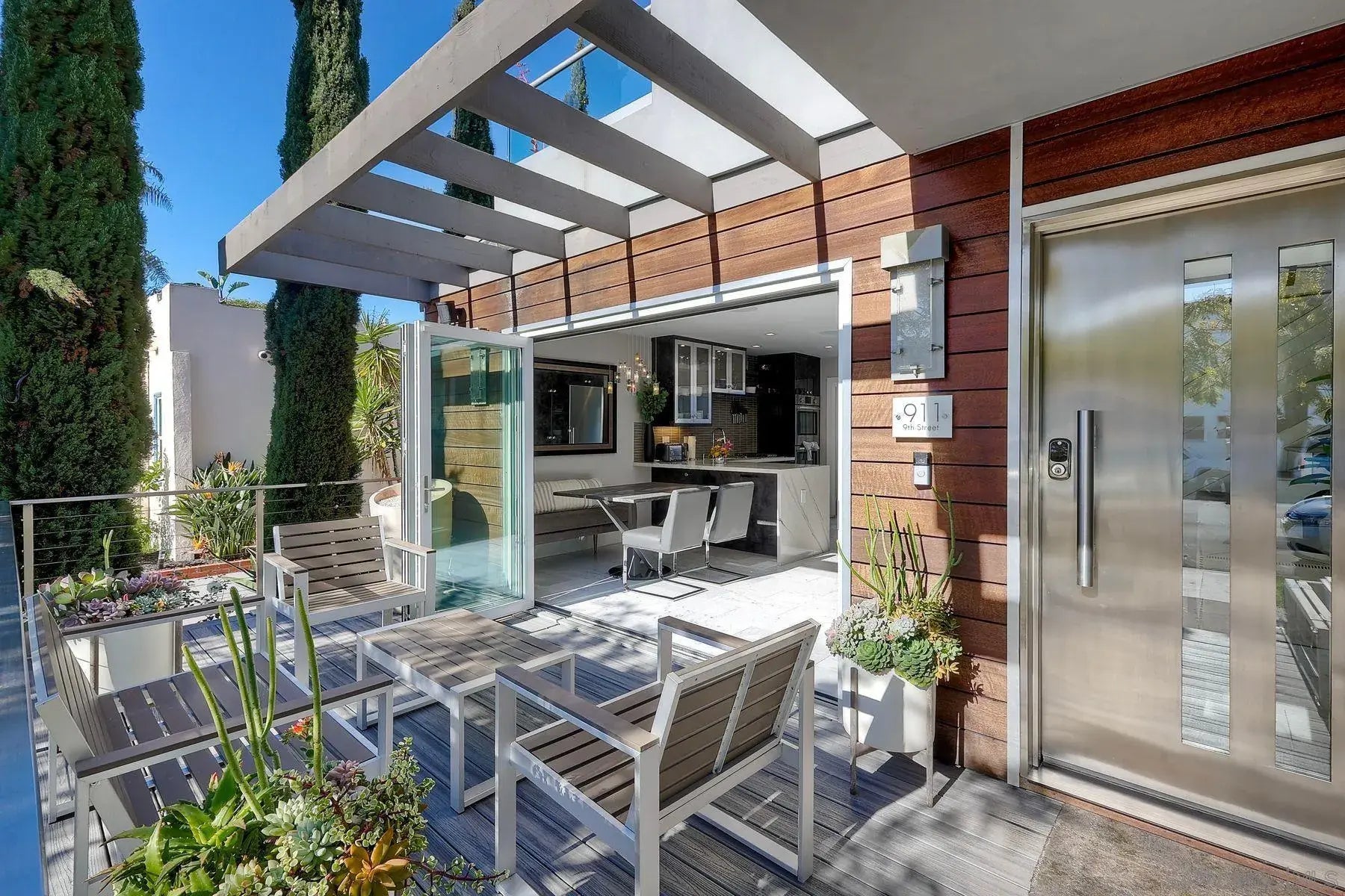 Photo of Listing #260001370