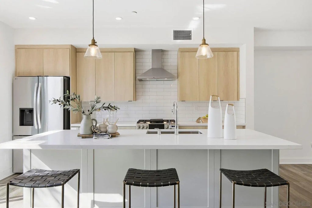 4103 Voltaire St 11, OCEAN BEACH