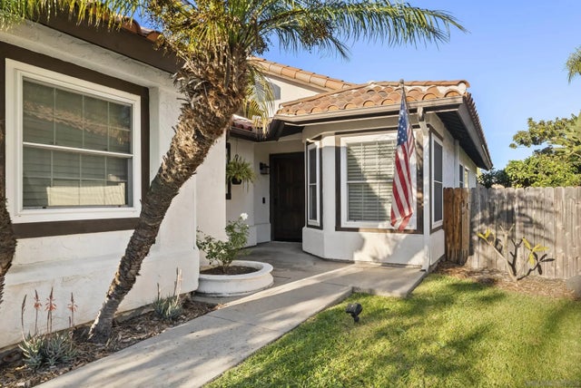 1733 Avenida Segovia, Oceanside