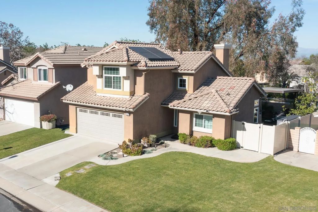 2420 Galisteo St, Corona
