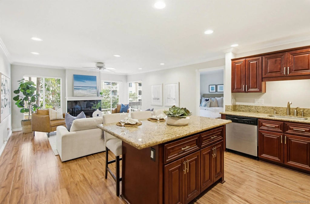 1775 Diamond St 220, PACIFIC BEACH