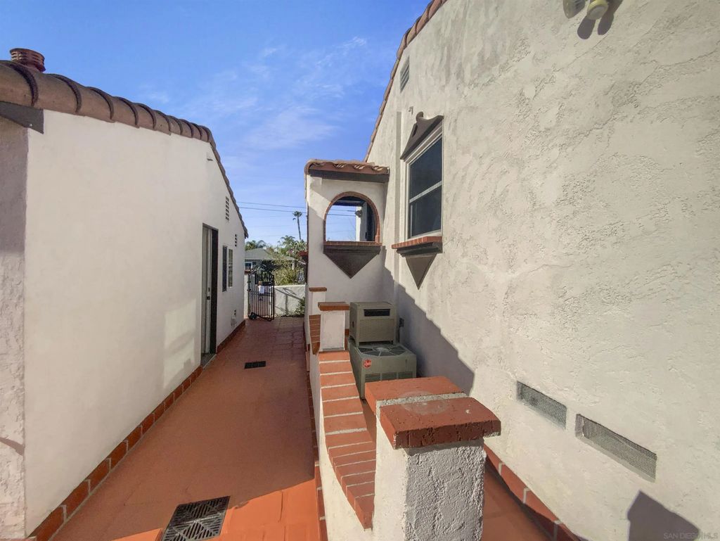 2541 Haller St, Unknown (999)
