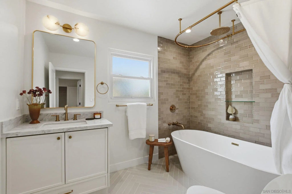 4906 Lorraine Dr, TALMADGE