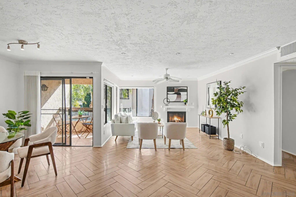 6757 Friars Rd 21, MISSION VALLEY