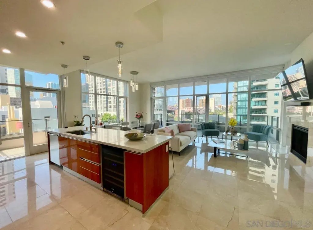 550 Front St 404, SAN DIEGO