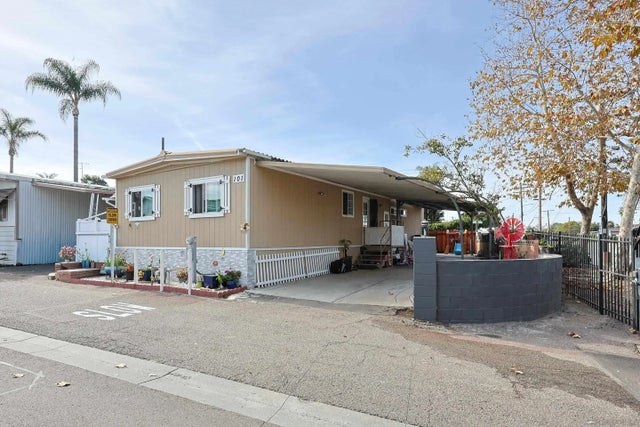200 Olive Ave 101, Vista