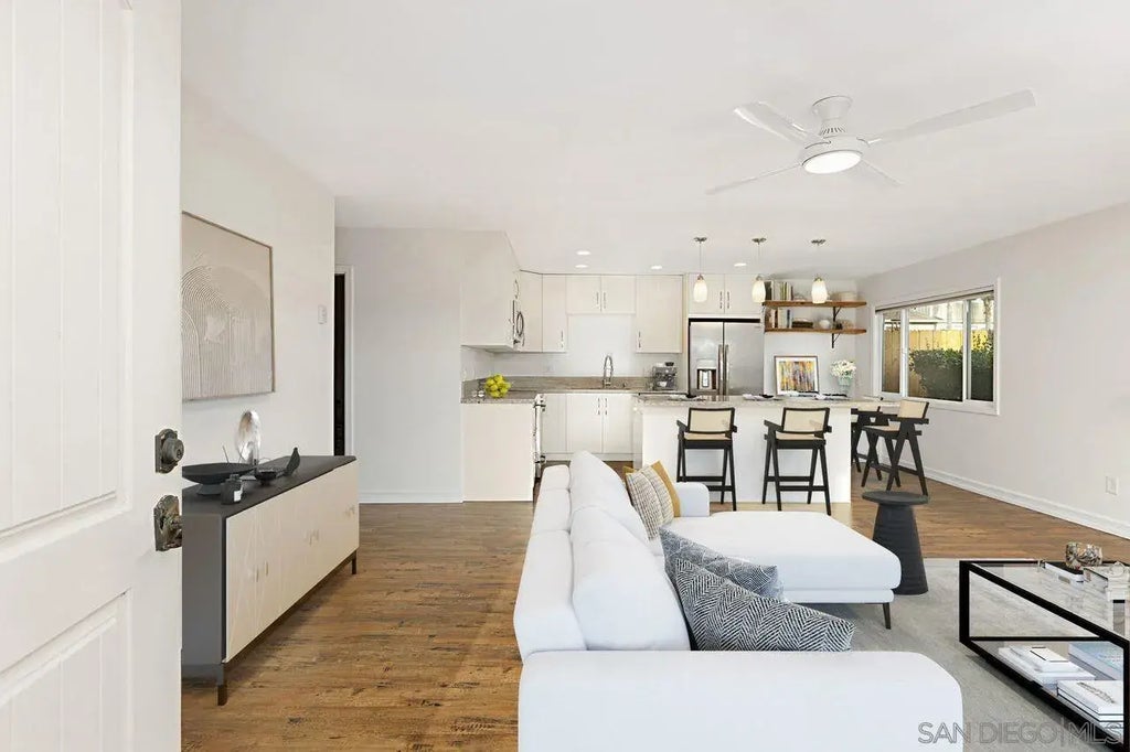 401 Requeza St F1, Encinitas