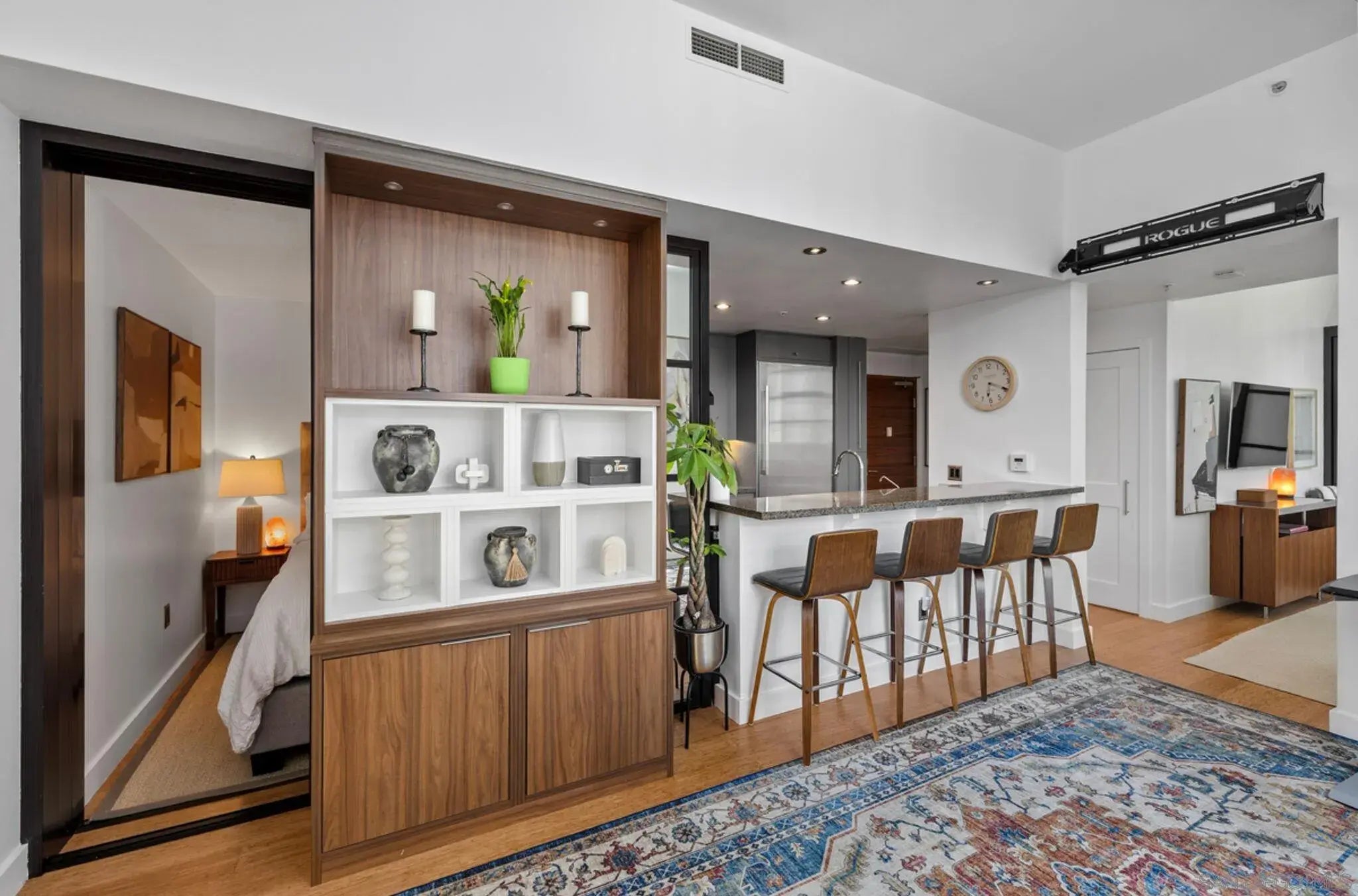 Photo of Listing #260002438