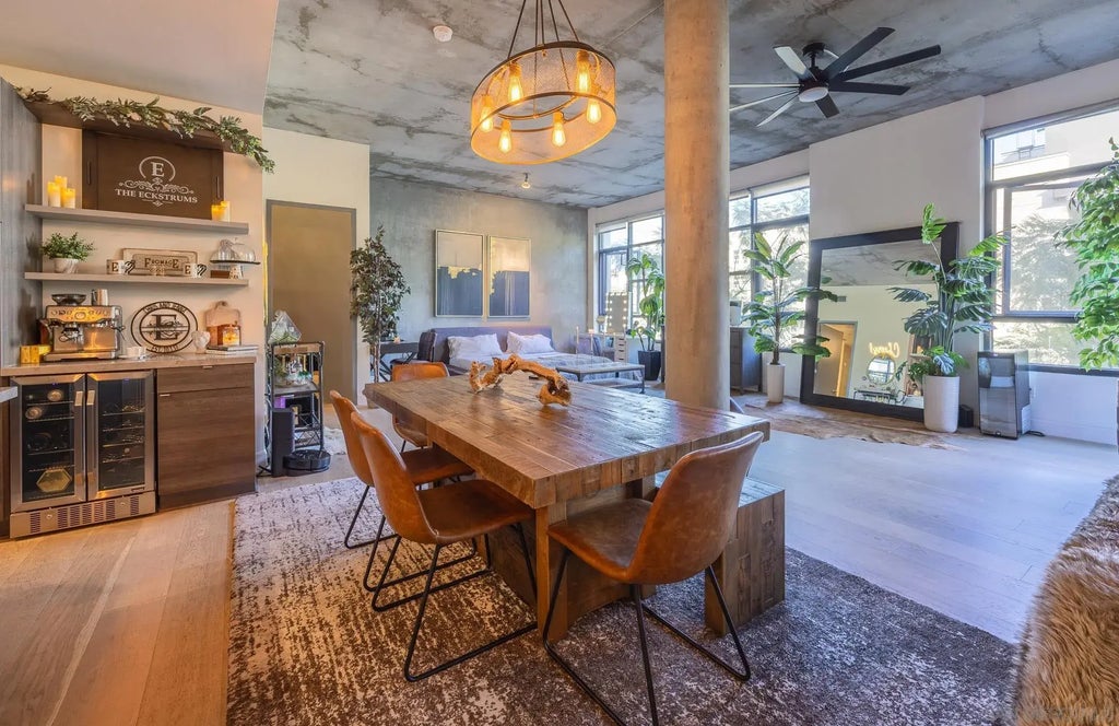 1050 Island Ave. 404, DOWNTOWN