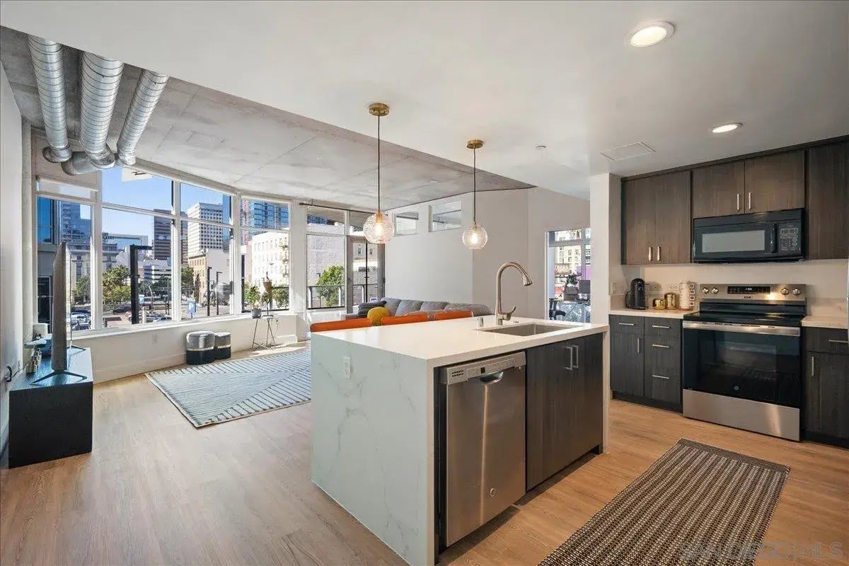 Photo of Listing #260002780