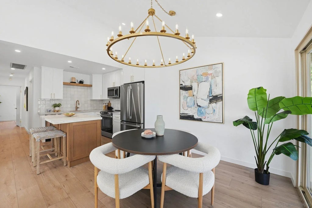 1926 Springdale Ln, Encinitas