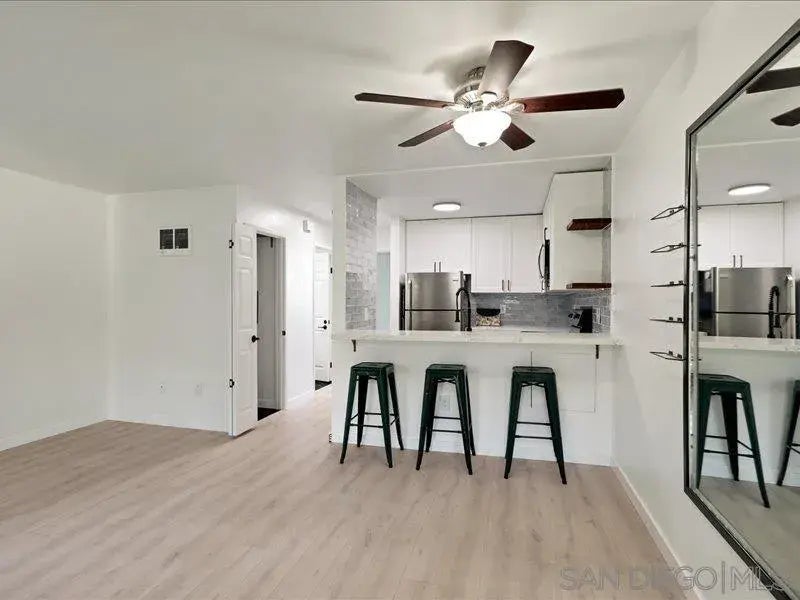 1124 Eureka St 17, MISSION VALLEY