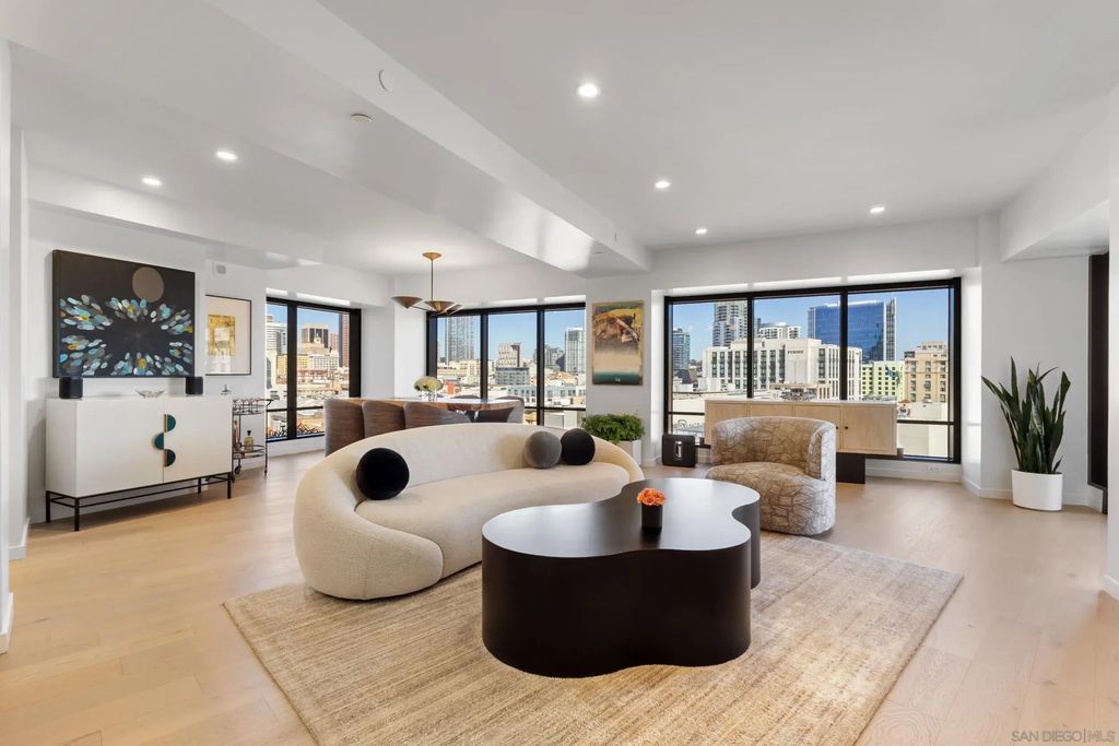 200 Harbor Dr 1001, DOWNTOWN