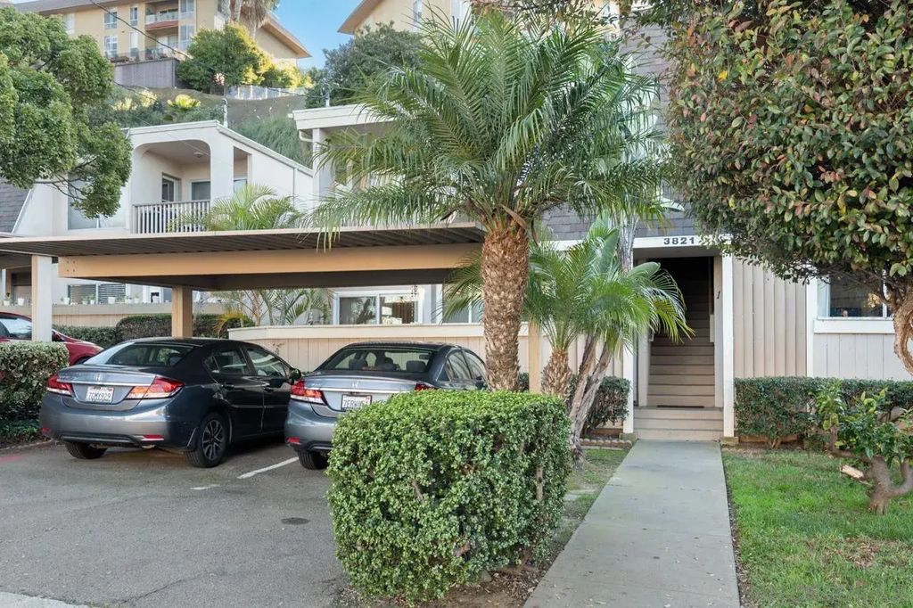 3821 Basilone St 2, POINT LOMA