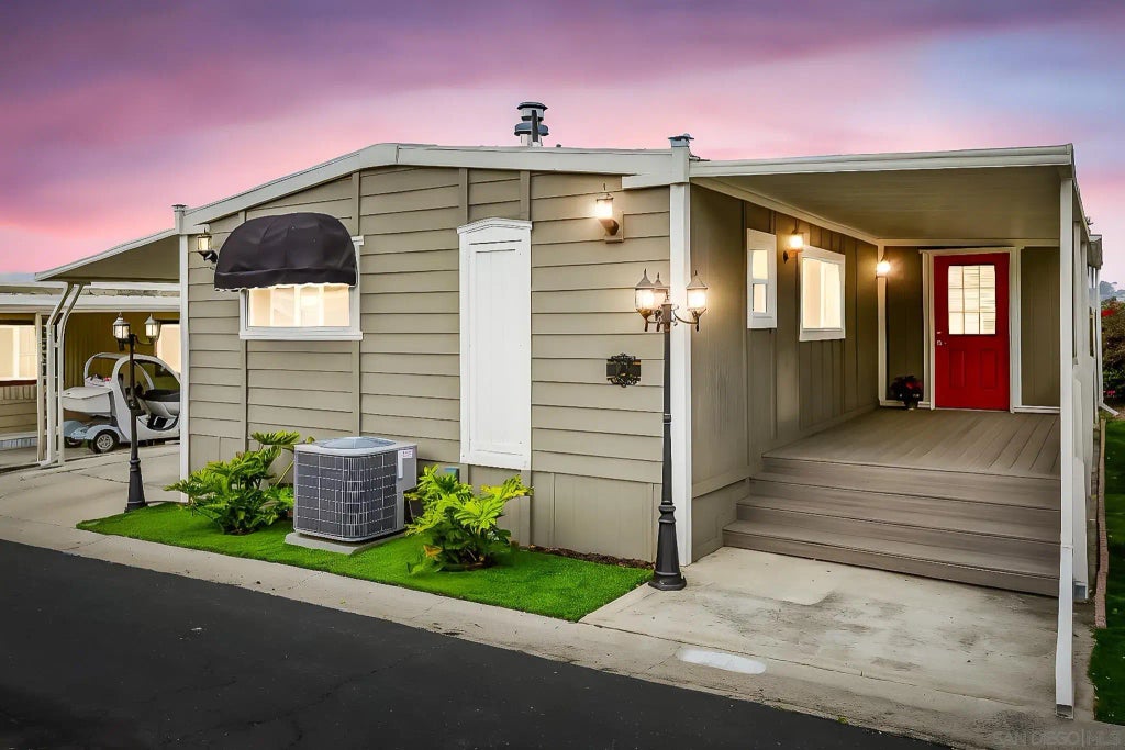 1815 Sweetwater Rd Spc 121, Spring Valley