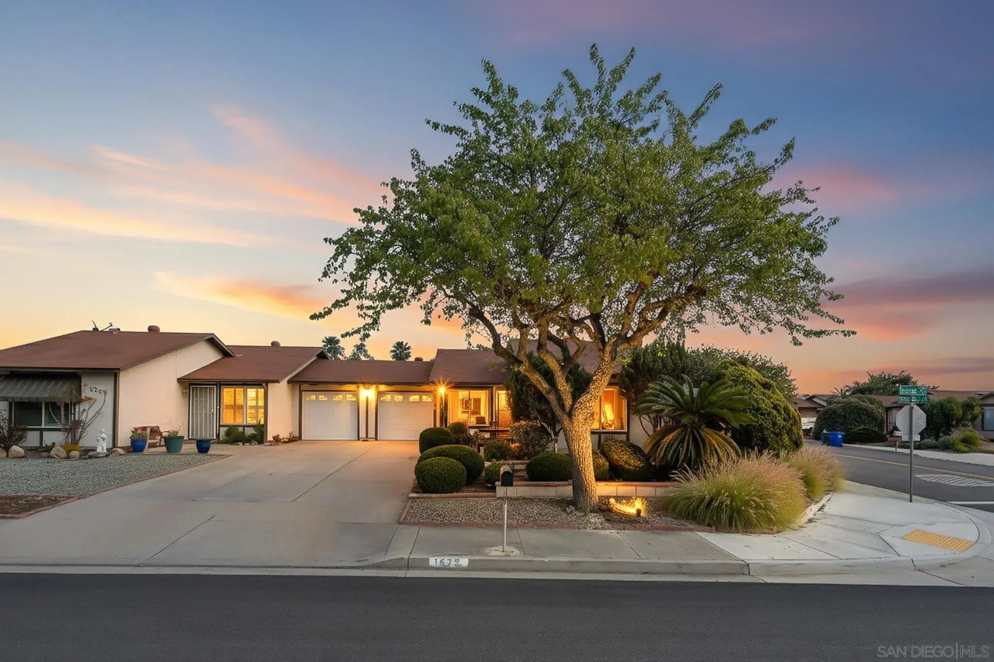 Photo of Listing #260003853