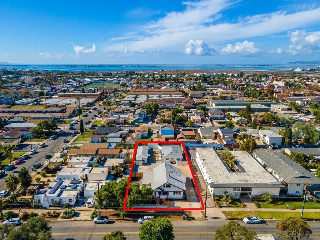 134-138 5th Ave, Chula Vista