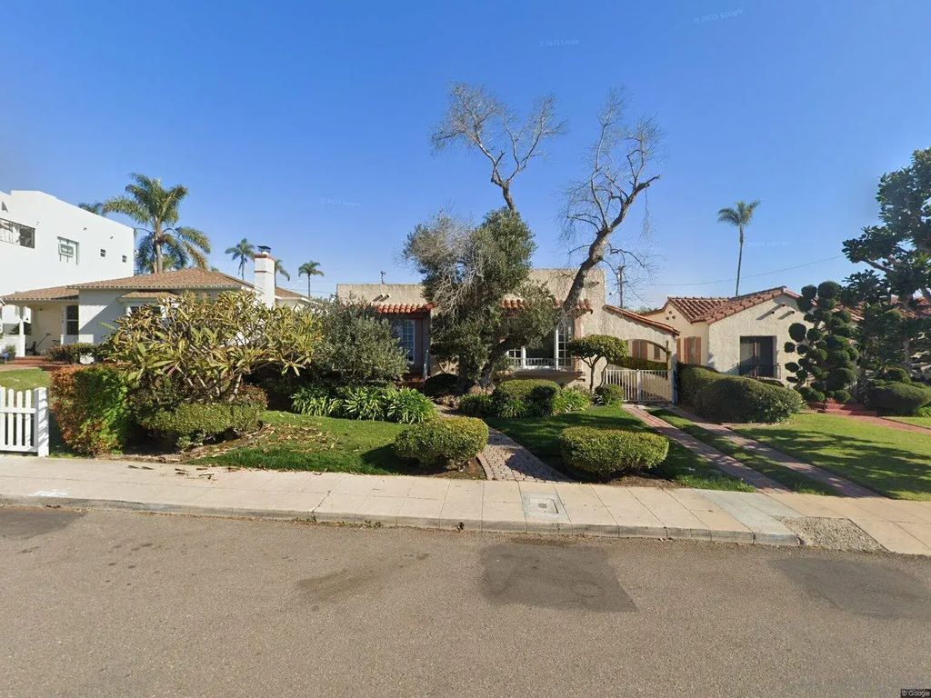 3614 Plumosa Dr, POINT LOMA