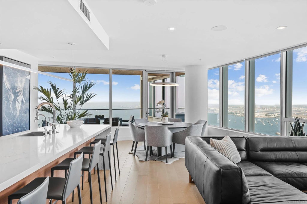 888 W E Street 3101, DOWNTOWN