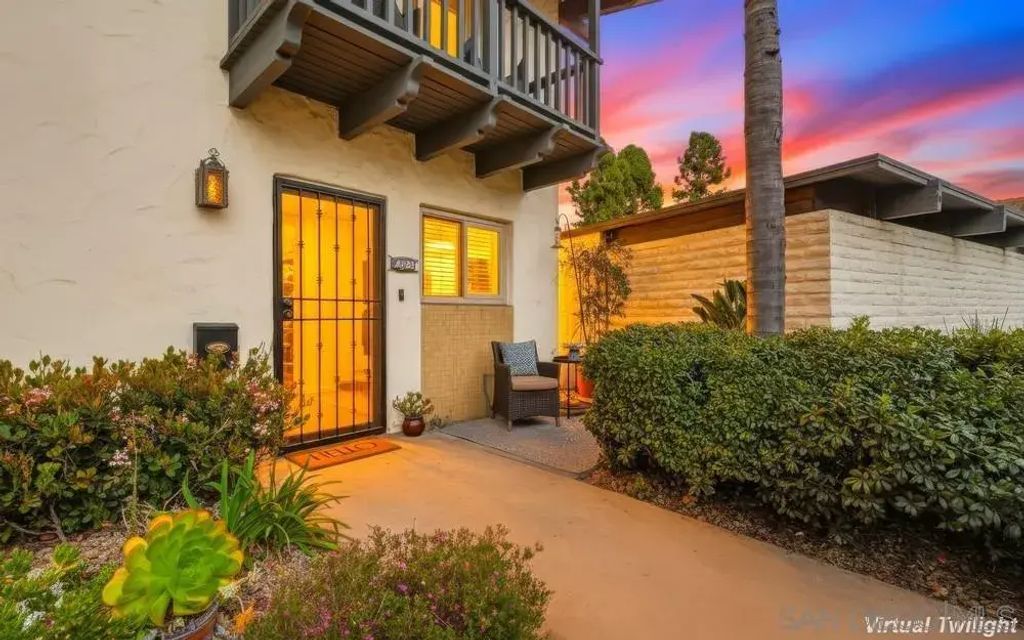 4038 Loma Riviera Circle, POINT LOMA