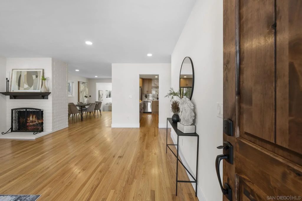 8627 Anrol Avenue, SERRA MESA