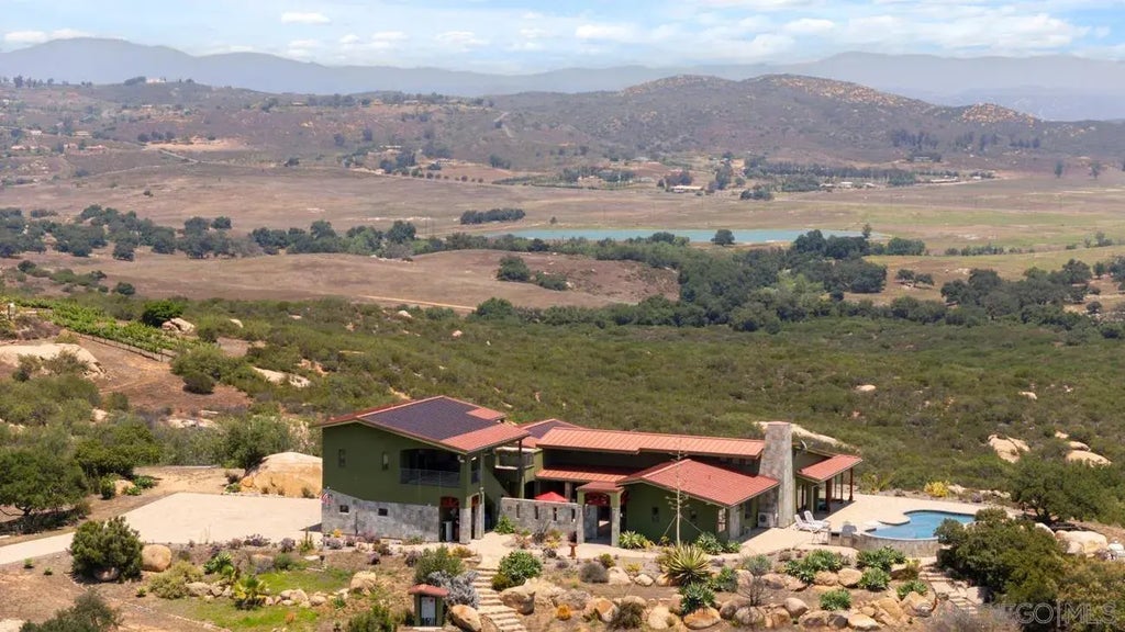 16996 Sky Valley Drive, Ramona