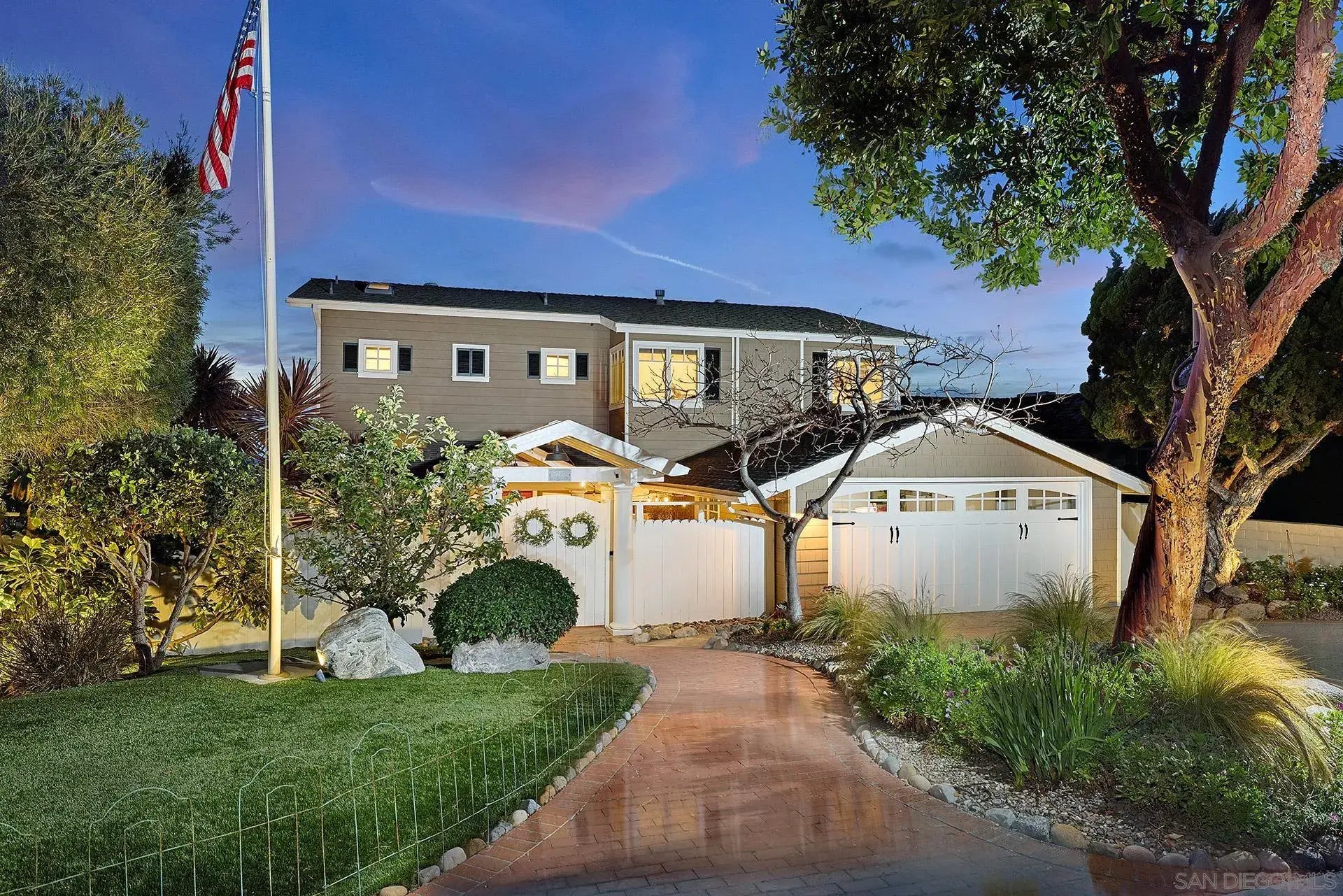 Photo of Listing #260005382